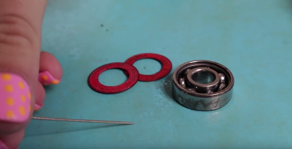 How to Remove Roller Skate Bearings Without Tool